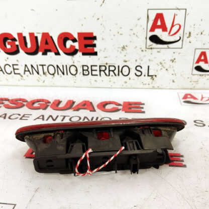 3ª LUZ FRENO